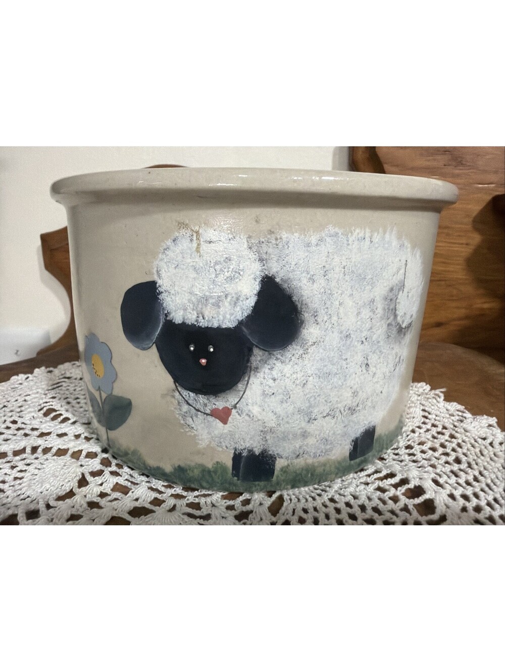 VTG Robinson Ransbottom Hand Painted Crock Sheep Flowers Country Farm Cottage
